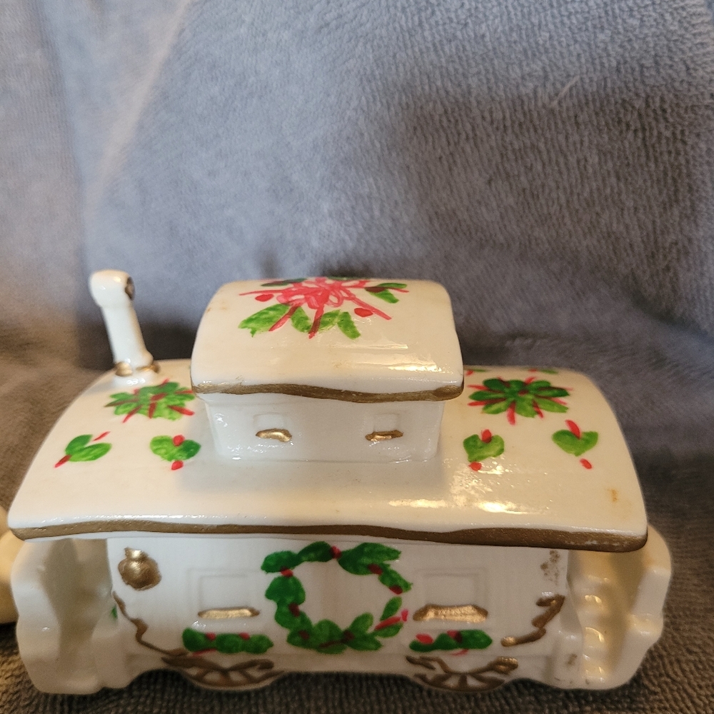 Floral Ceramic Train Set - Picture 4 of 5